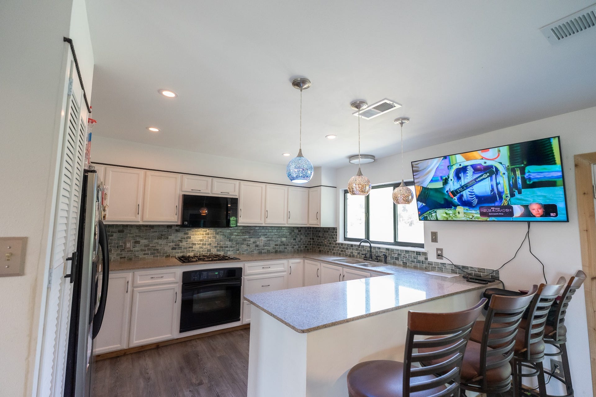 3015 Indian Acres Street, Alvin, TX 77511 A little closer look at the Kitchen.