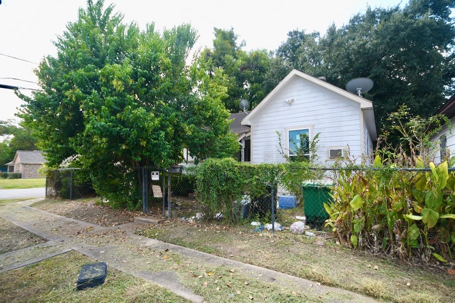 Property photo for 3036 Dennis Street, Houston, TX