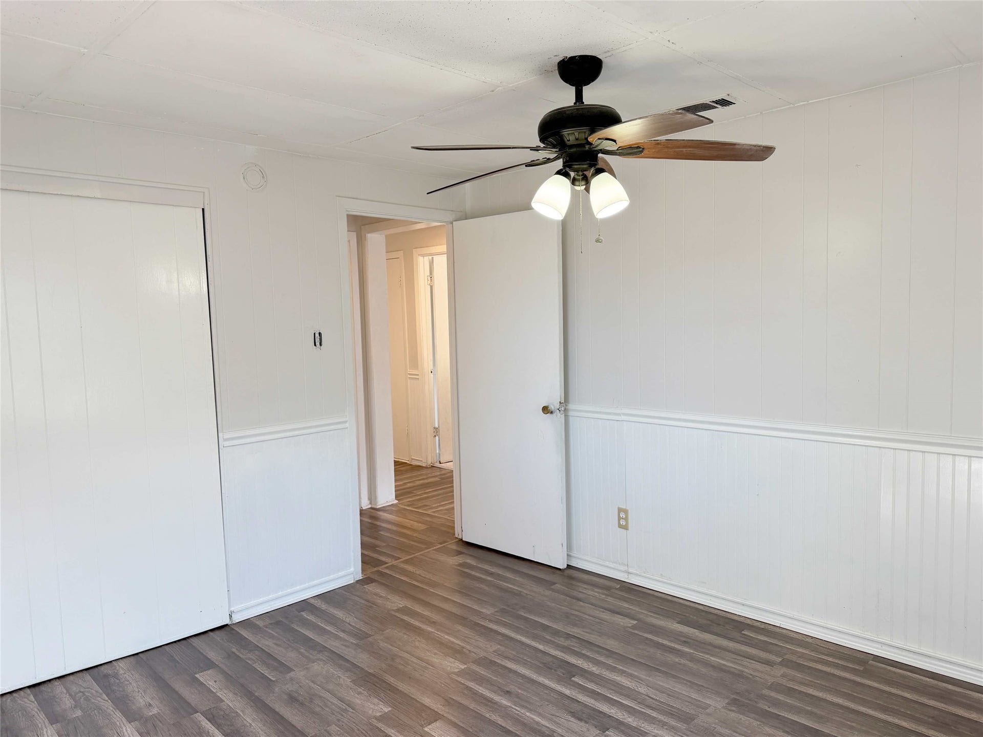 1821 Oriole Drive, League City, TX 77573 1821 Oriole Drive, League City, TX 77573