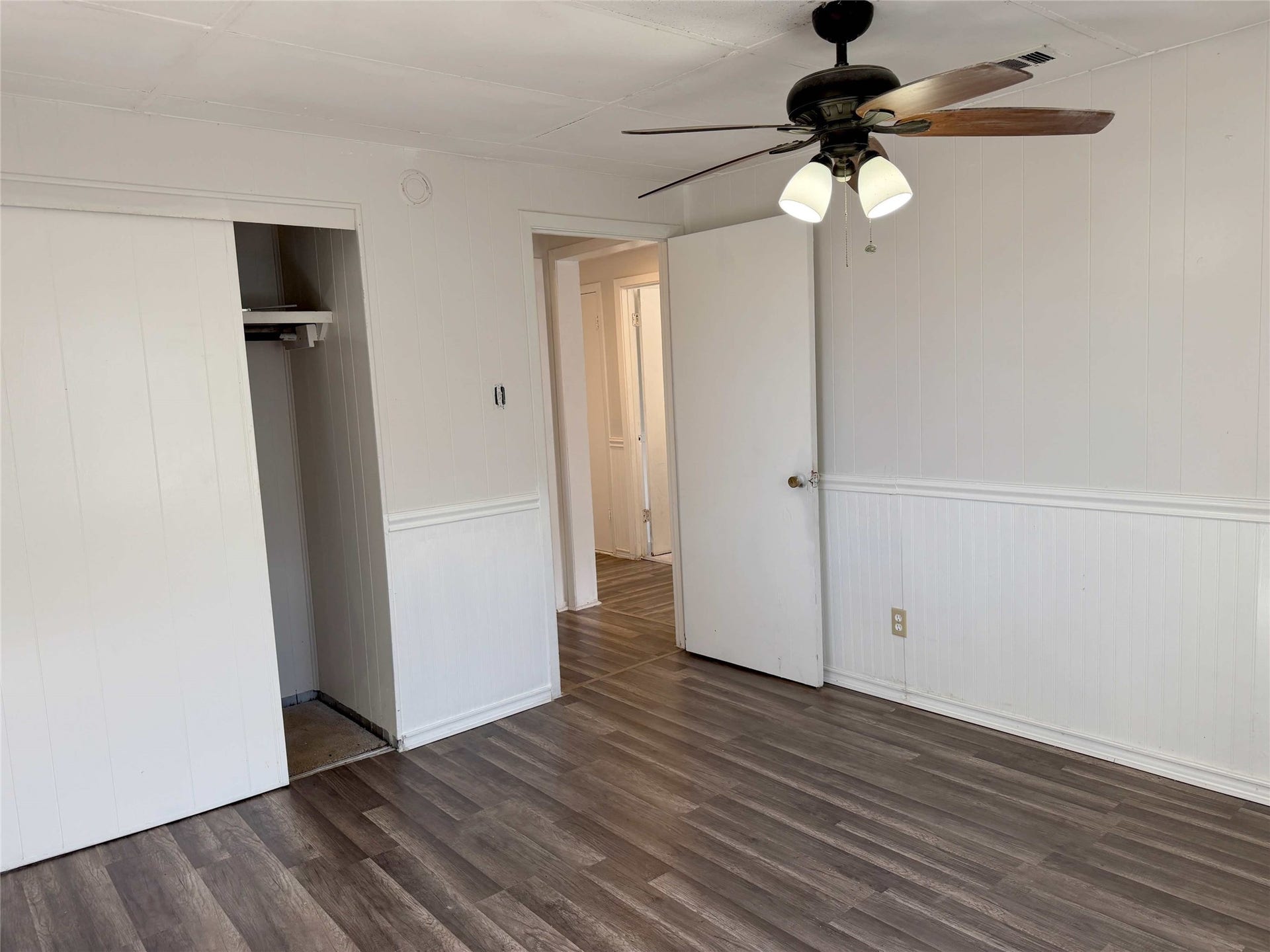 1821 Oriole Drive, League City, TX 77573 1821 Oriole Drive, League City, TX 77573