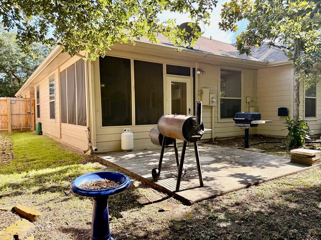 90 Country Gate, Conroe, TX 77384 patio in backyard