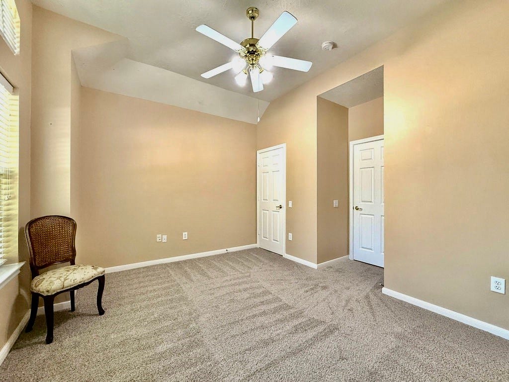 90 Country Gate, Conroe, TX 77384 Bedroom with large walk in closet