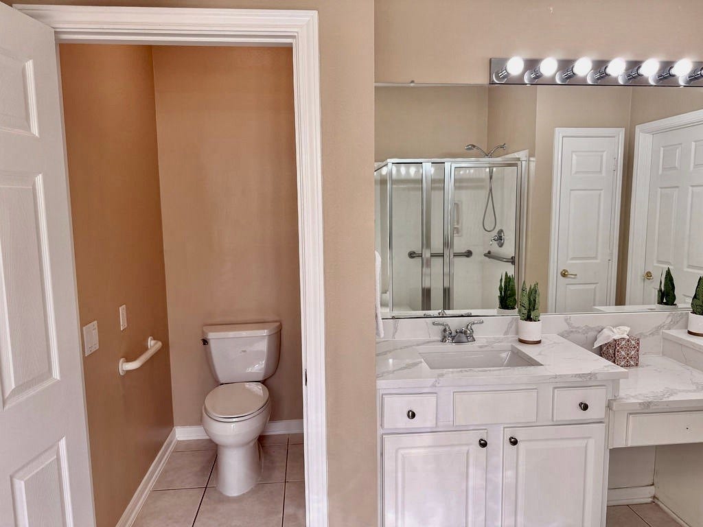90 Country Gate, Conroe, TX 77384 Master bath