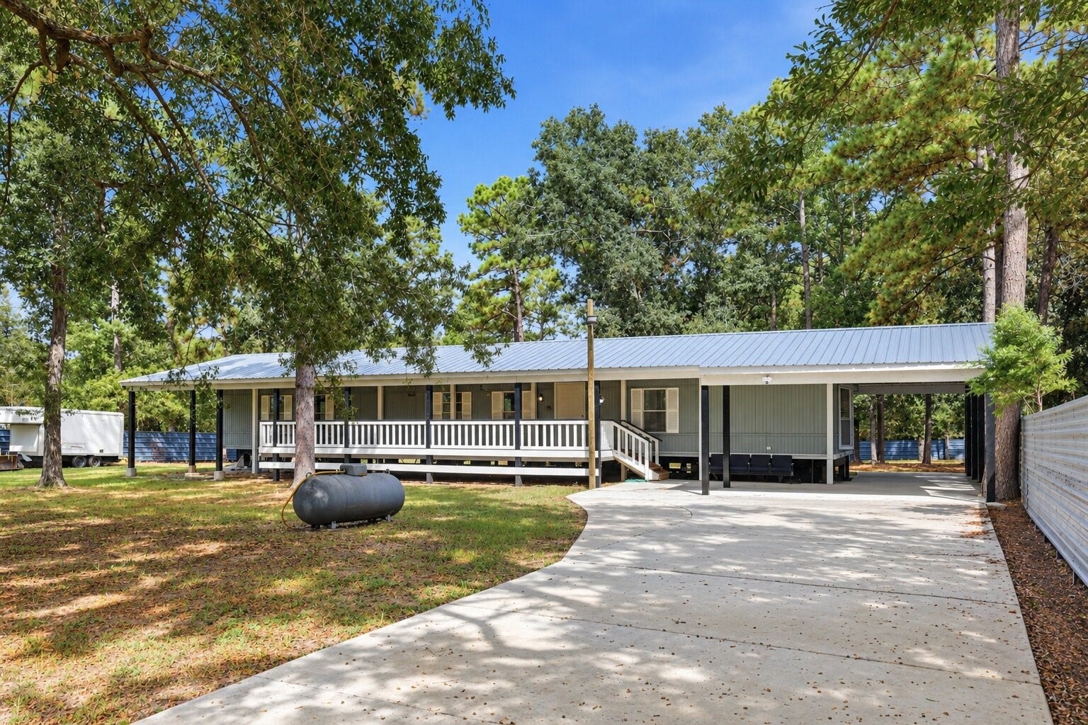 16919 Young Sam Road, Conroe, TX 77302 16919 Young Sam Road, Conroe, TX 77302