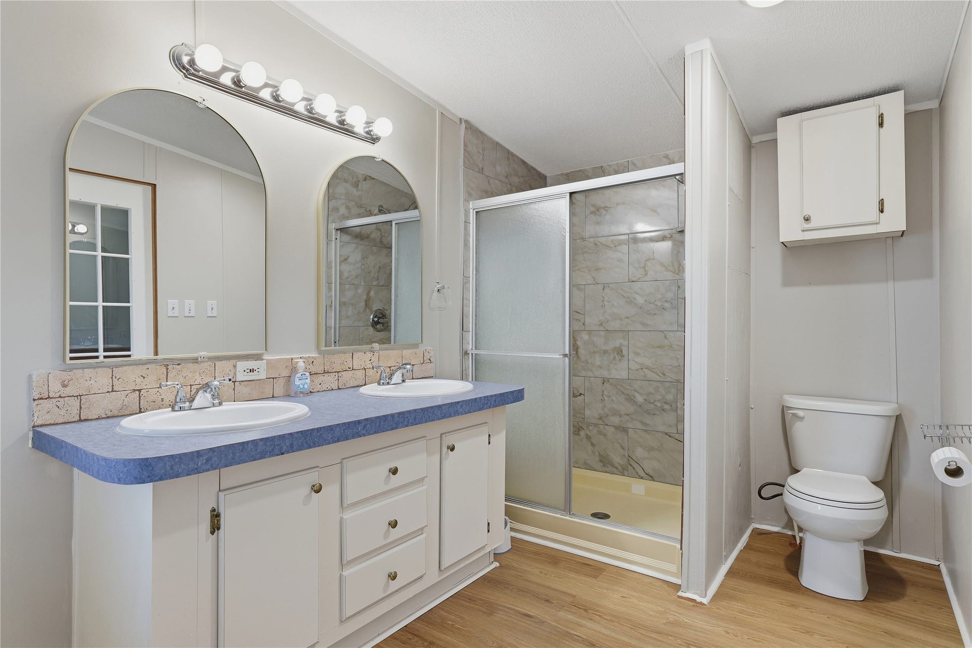 16919 Young Sam Road, Conroe, TX 77302 Primary Ensuite Bathroom