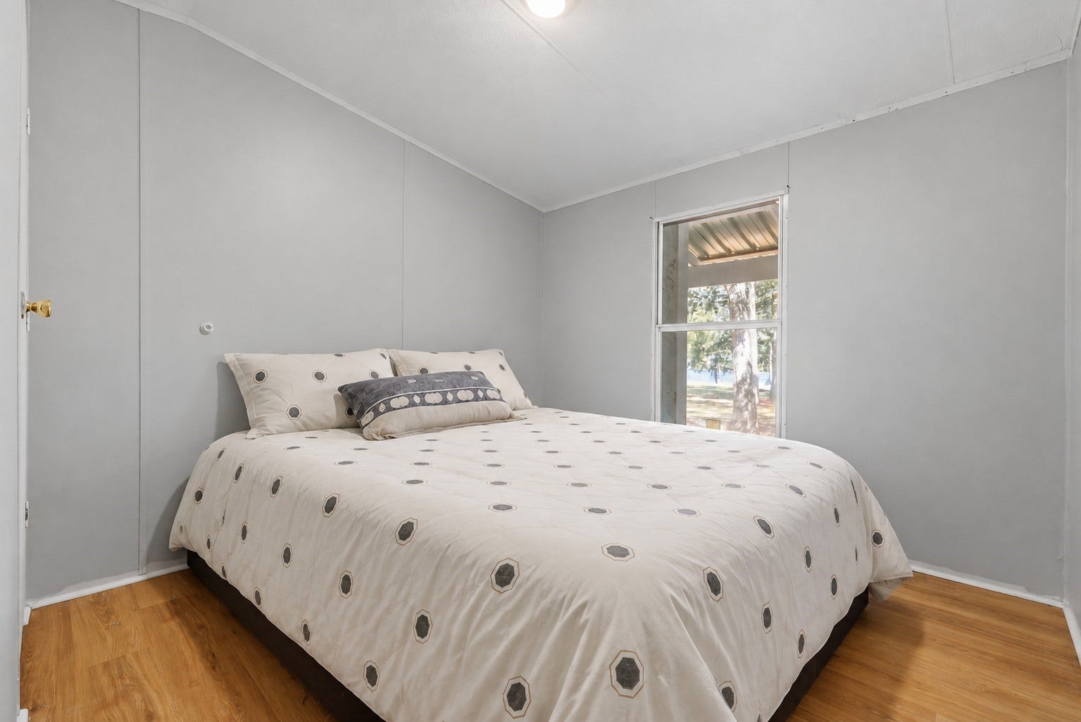 16919 Young Sam Road, Conroe, TX 77302 BedroomVirtually Staged