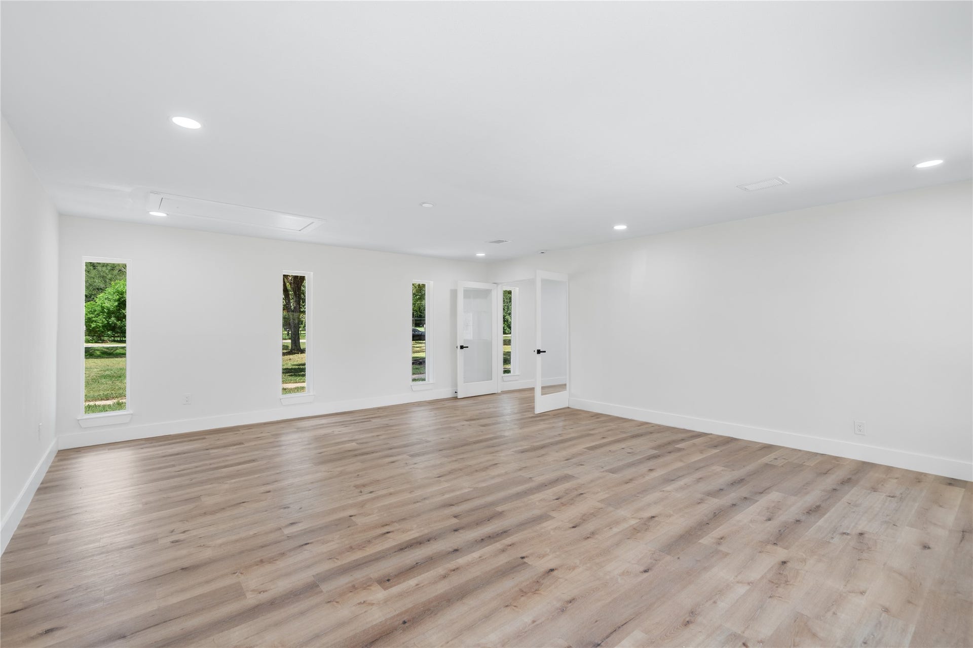12019 Beth Lane, Magnolia, TX 77354 BONUS Room- Game Room, Home Gym, Home Office, Great place for fun and entertaining, lots of natural light, both interior & exterior french doors.