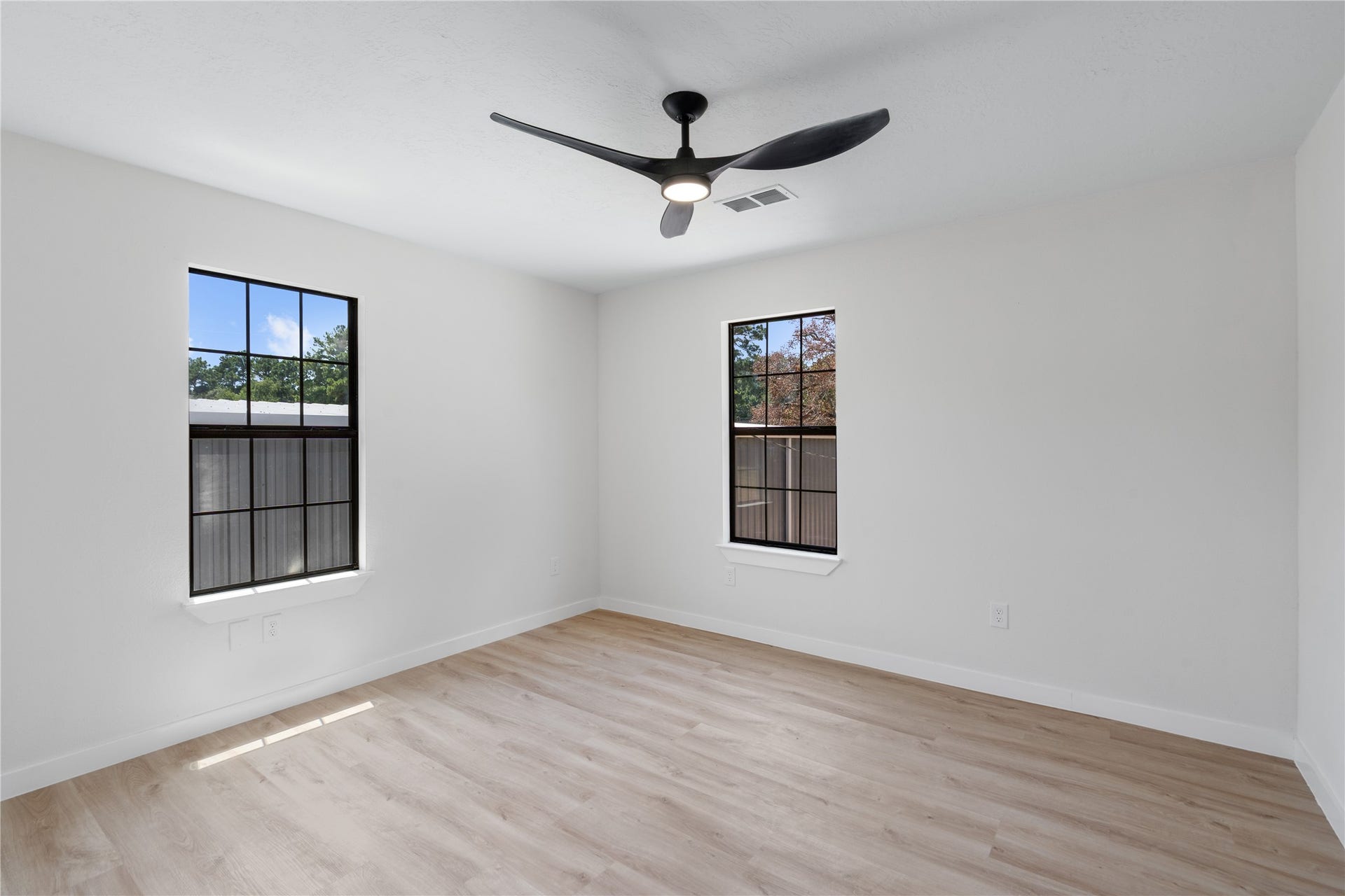 12019 Beth Lane, Magnolia, TX 77354 Spacious Apartment Bedroom, NO Carpet, Natural light, modern touches.