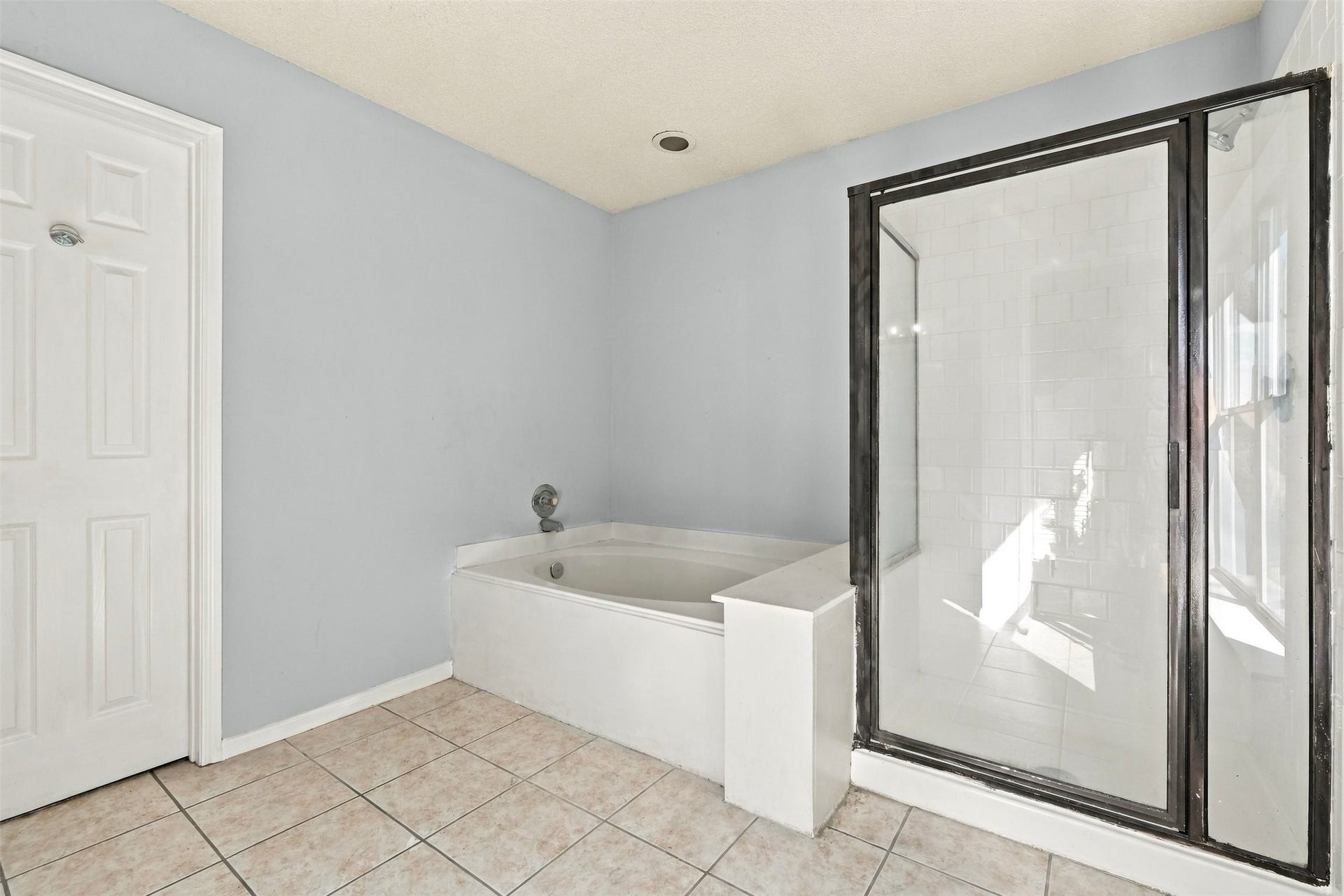 18031 Carbridge Drive, Houston, TX 77084 18031 Carbridge Drive, Houston, TX 77084
