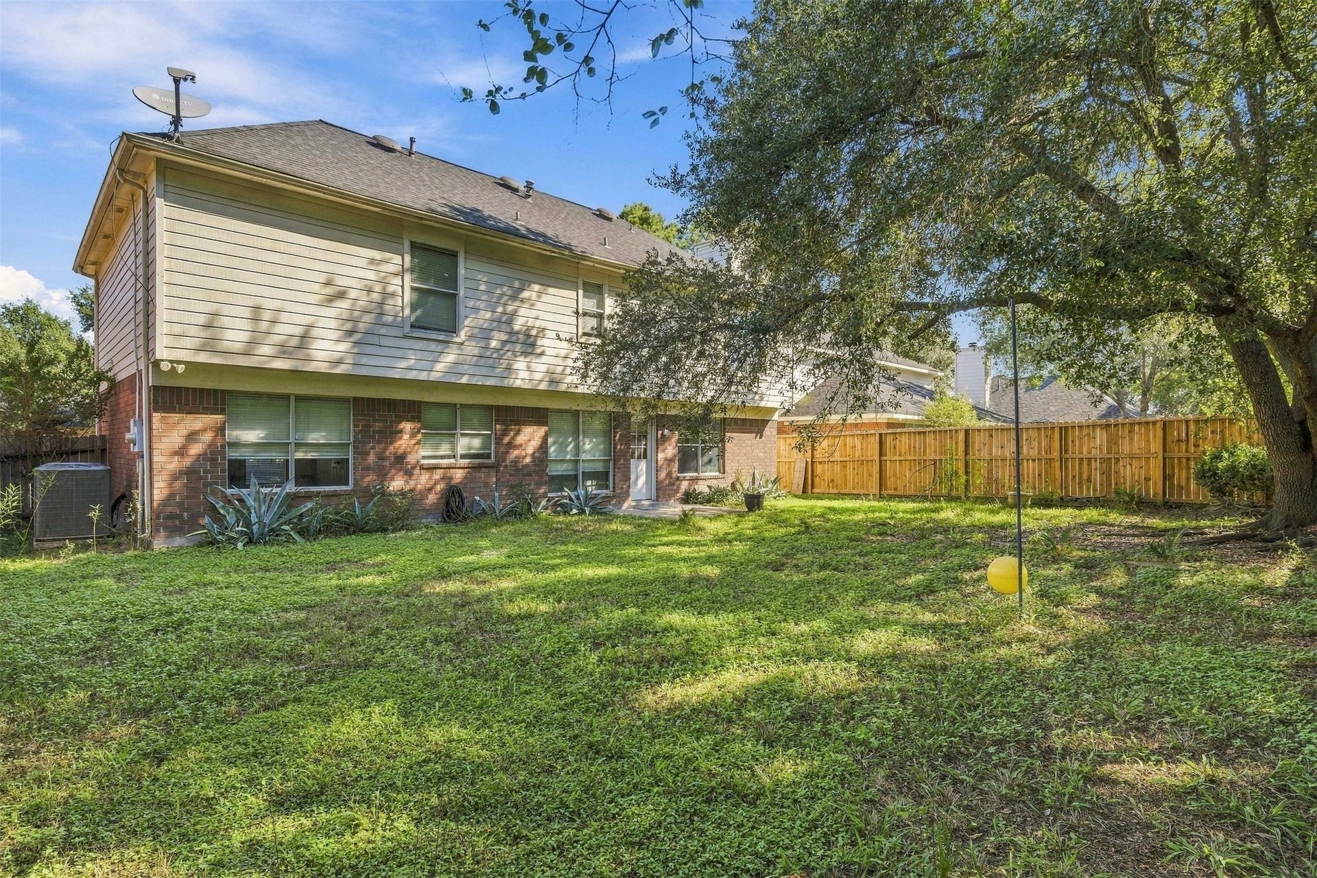 18031 Carbridge Drive, Houston, TX 77084 18031 Carbridge Drive, Houston, TX 77084