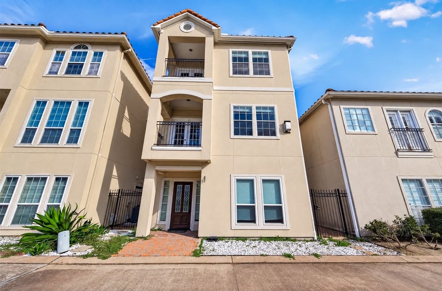 Property photo for 7126 Turtle Lagoon Row, Houston, TX