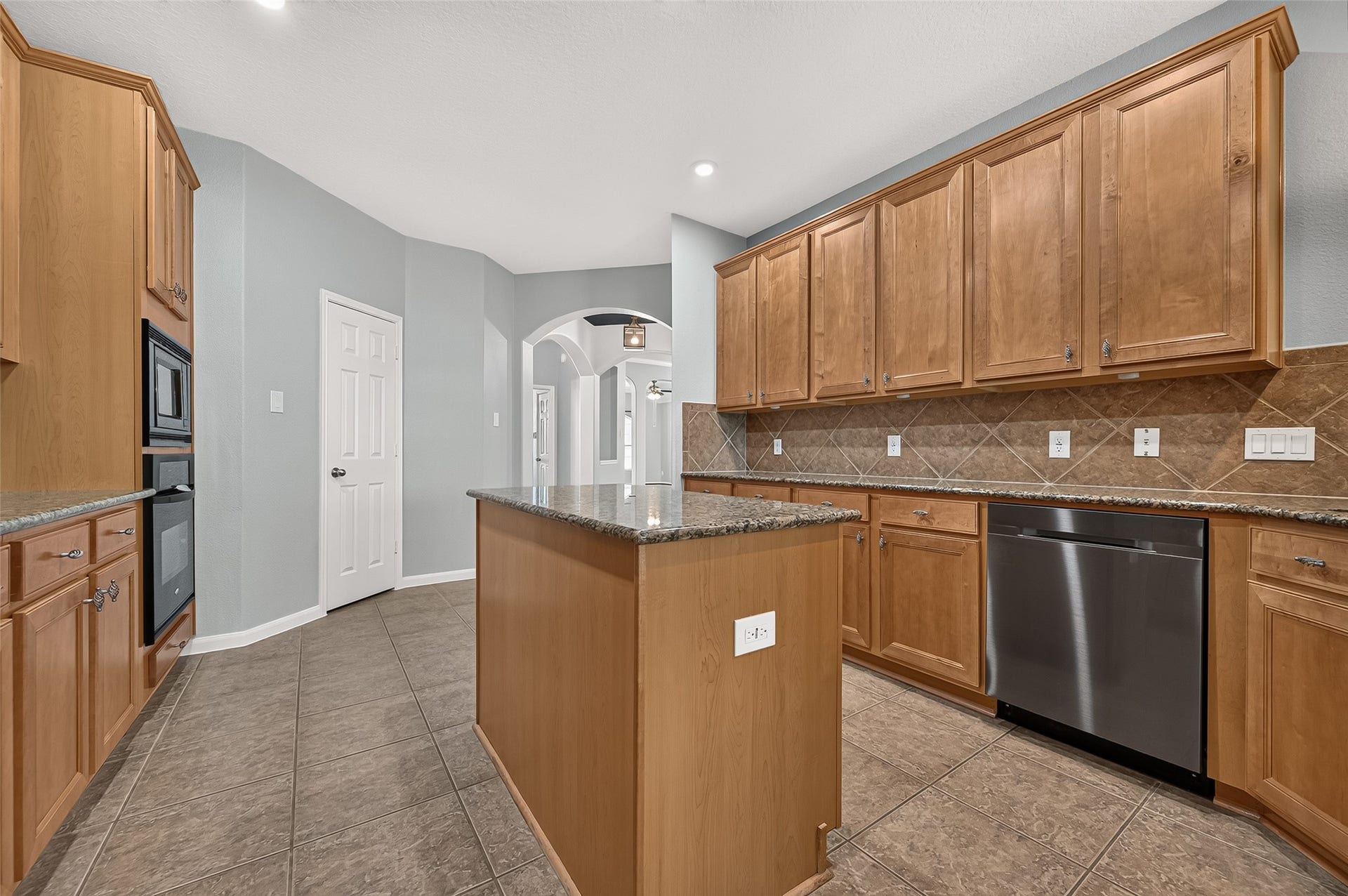 405 Wickford Court, League City, TX 77573 405 Wickford Court, League City, TX 77573