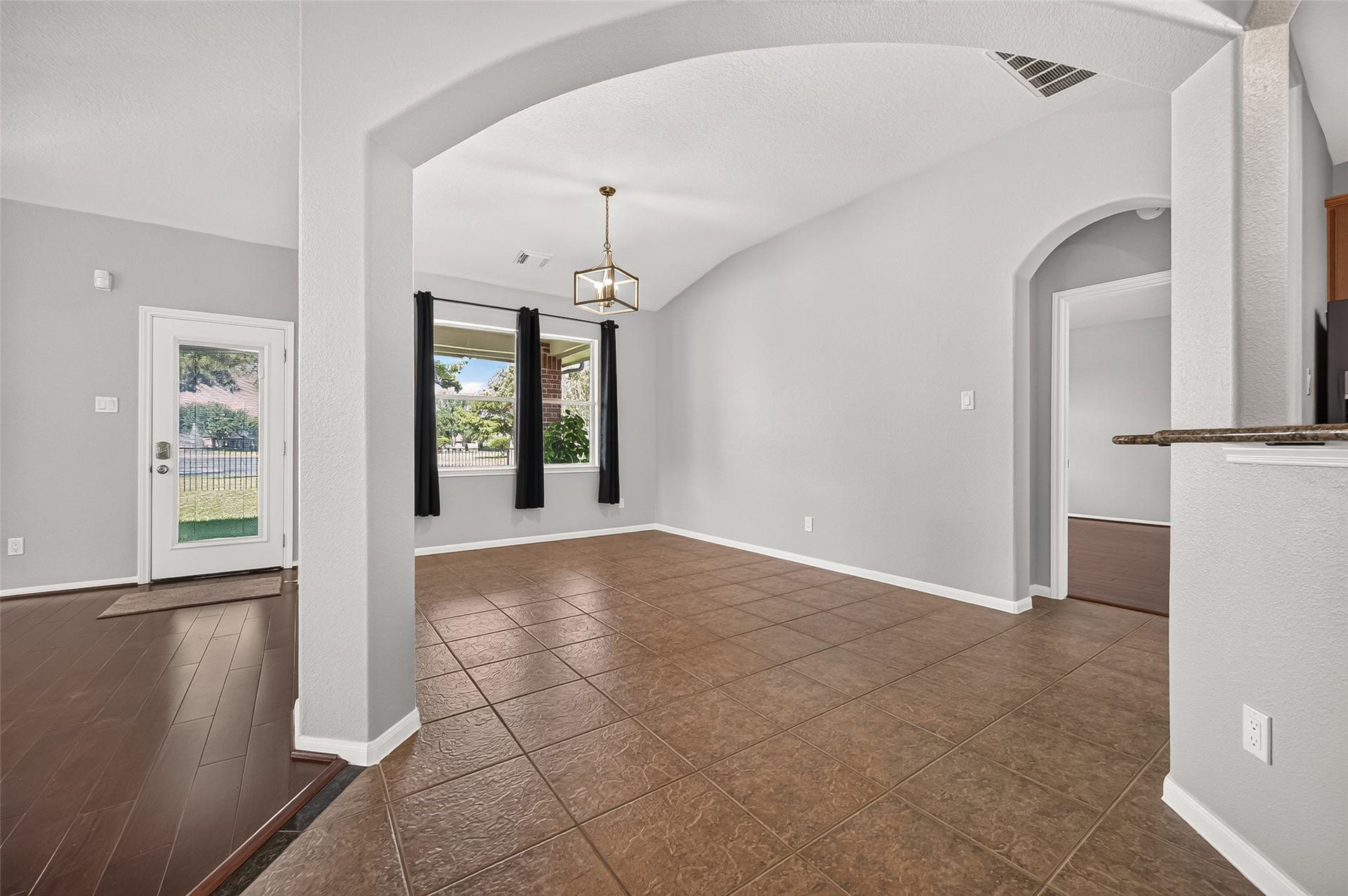 405 Wickford Court, League City, TX 77573 405 Wickford Court, League City, TX 77573