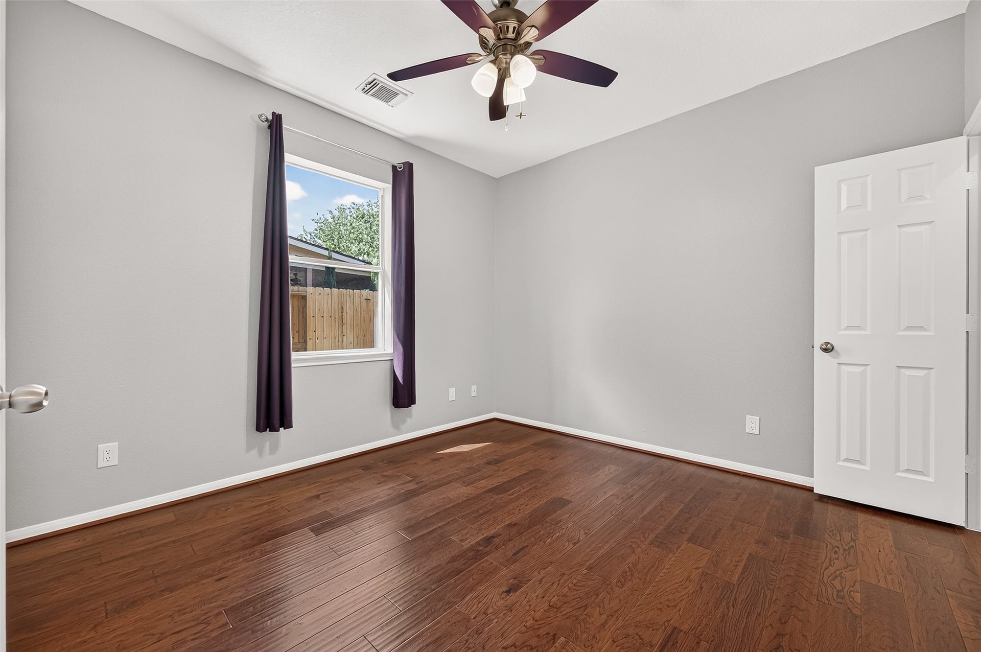 405 Wickford Court, League City, TX 77573 405 Wickford Court, League City, TX 77573