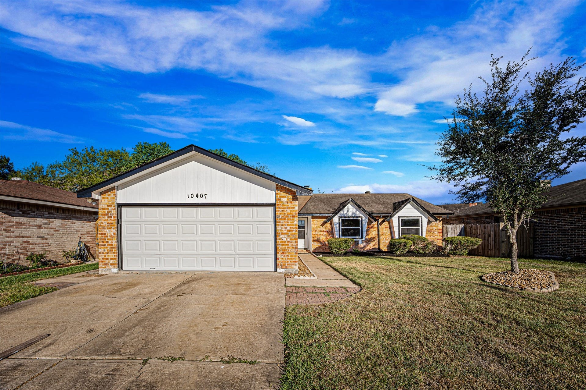 10407 Townhall Lane, Sugar Land, TX 77498