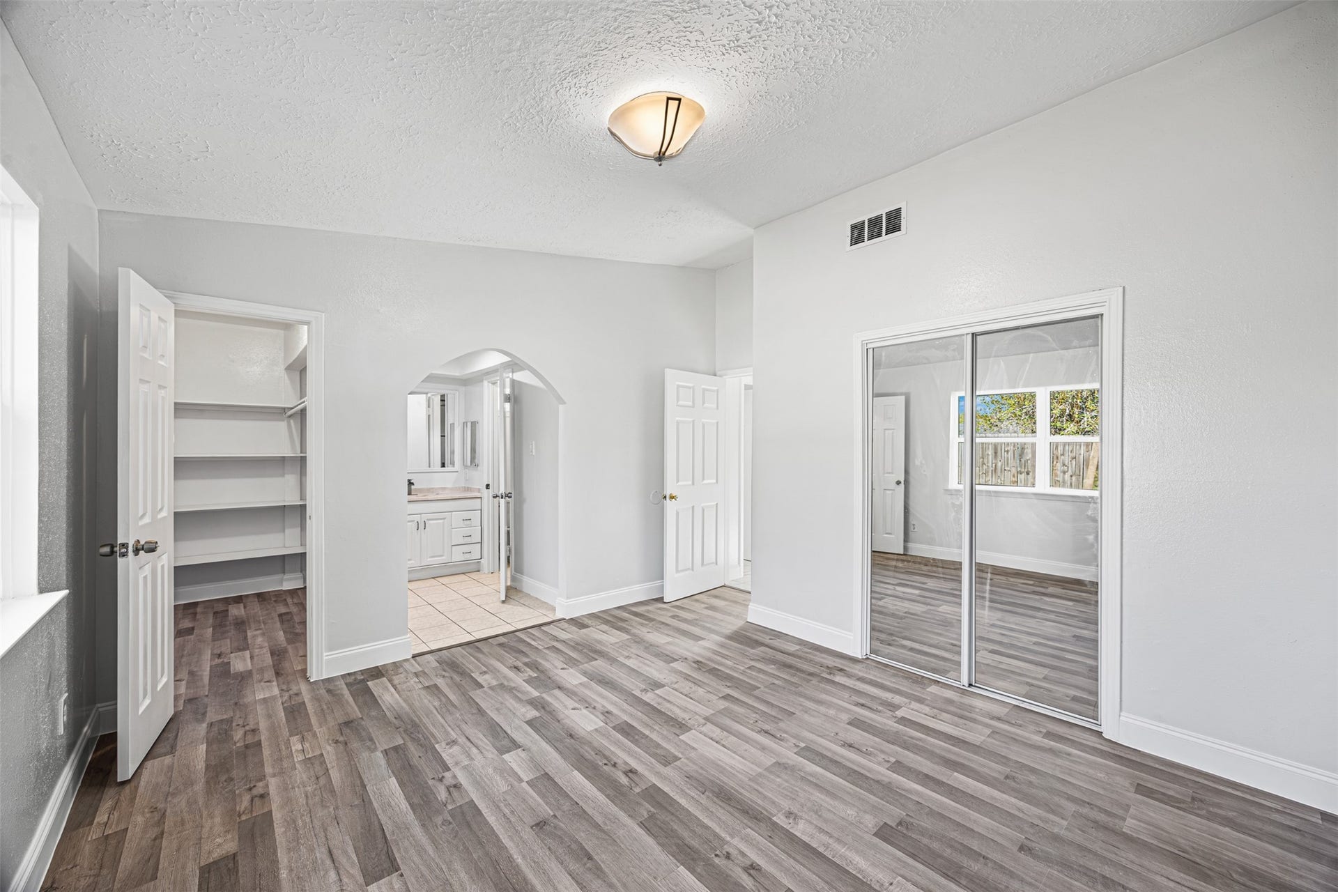 10407 Townhall Lane, Sugar Land, TX 77498