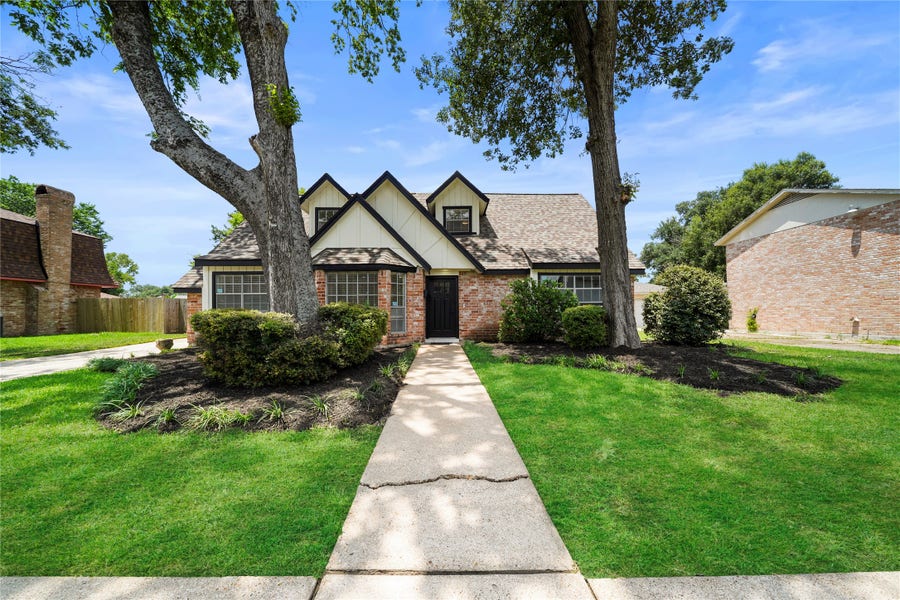 Property photo for 13715 Whichurch way, Houston, TX