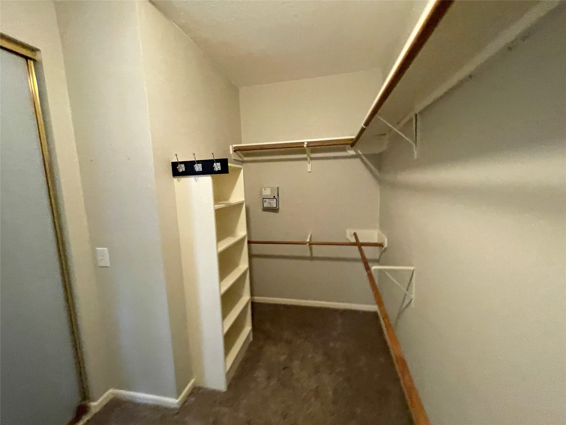 23 S Bristol Oak Court, The Woodlands, TX 77382 23 S Bristol Oak Court, The Woodlands, TX 77382