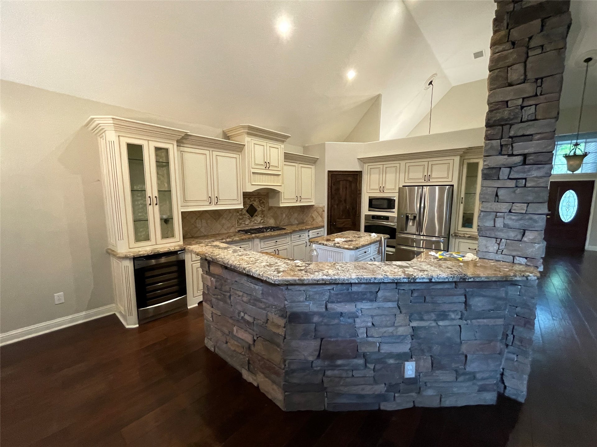 23 S Bristol Oak Court, The Woodlands, TX 77382 23 S Bristol Oak Court, The Woodlands, TX 77382