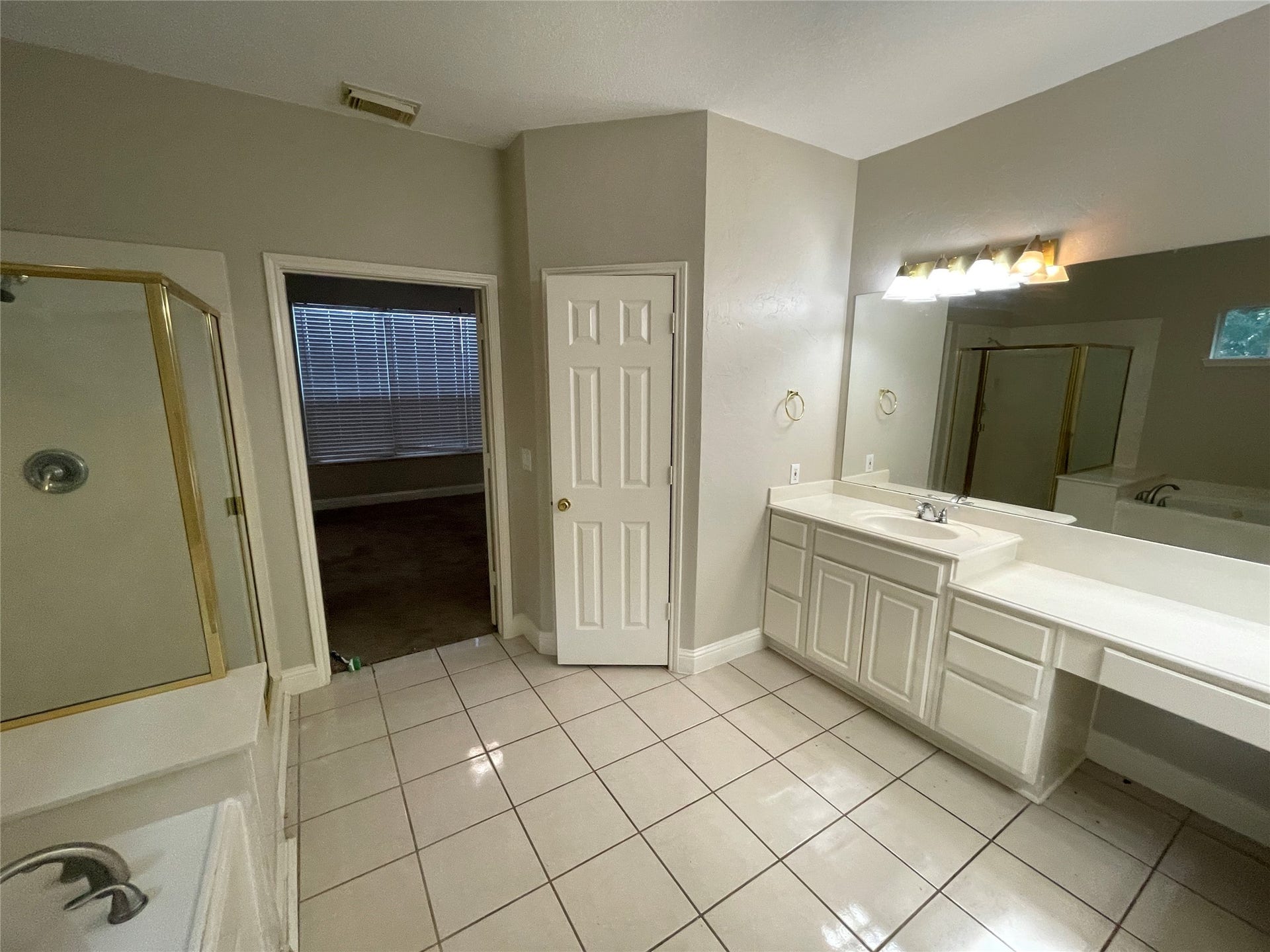 23 S Bristol Oak Court, The Woodlands, TX 77382 23 S Bristol Oak Court, The Woodlands, TX 77382