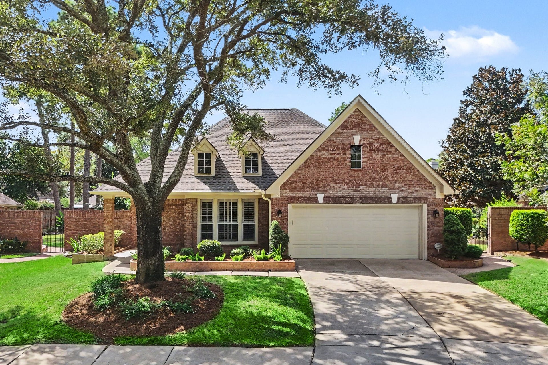 16507 Heather Meadow Court, Pasadena, TX 77059 Front exterior showcasing the homes inviting curb appeal and well-maintained landscaping.