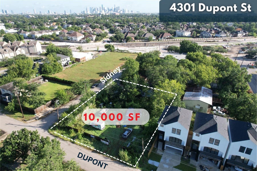 Property photo for 4301 Dupont Street, Houston, TX