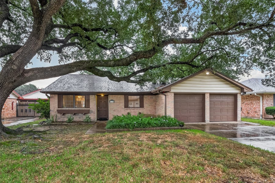 Property photo for 5735 Hoover Street, Houston, TX