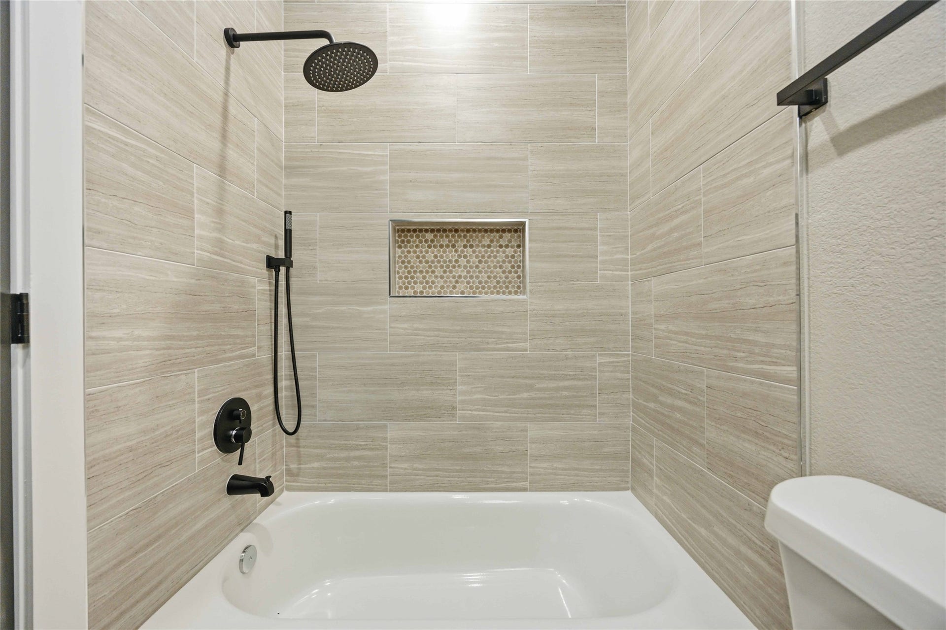 215 Pheasant Street, #A and B, Houston, TX 77018 215 Pheasant Street, #A and B, Houston, TX 77018