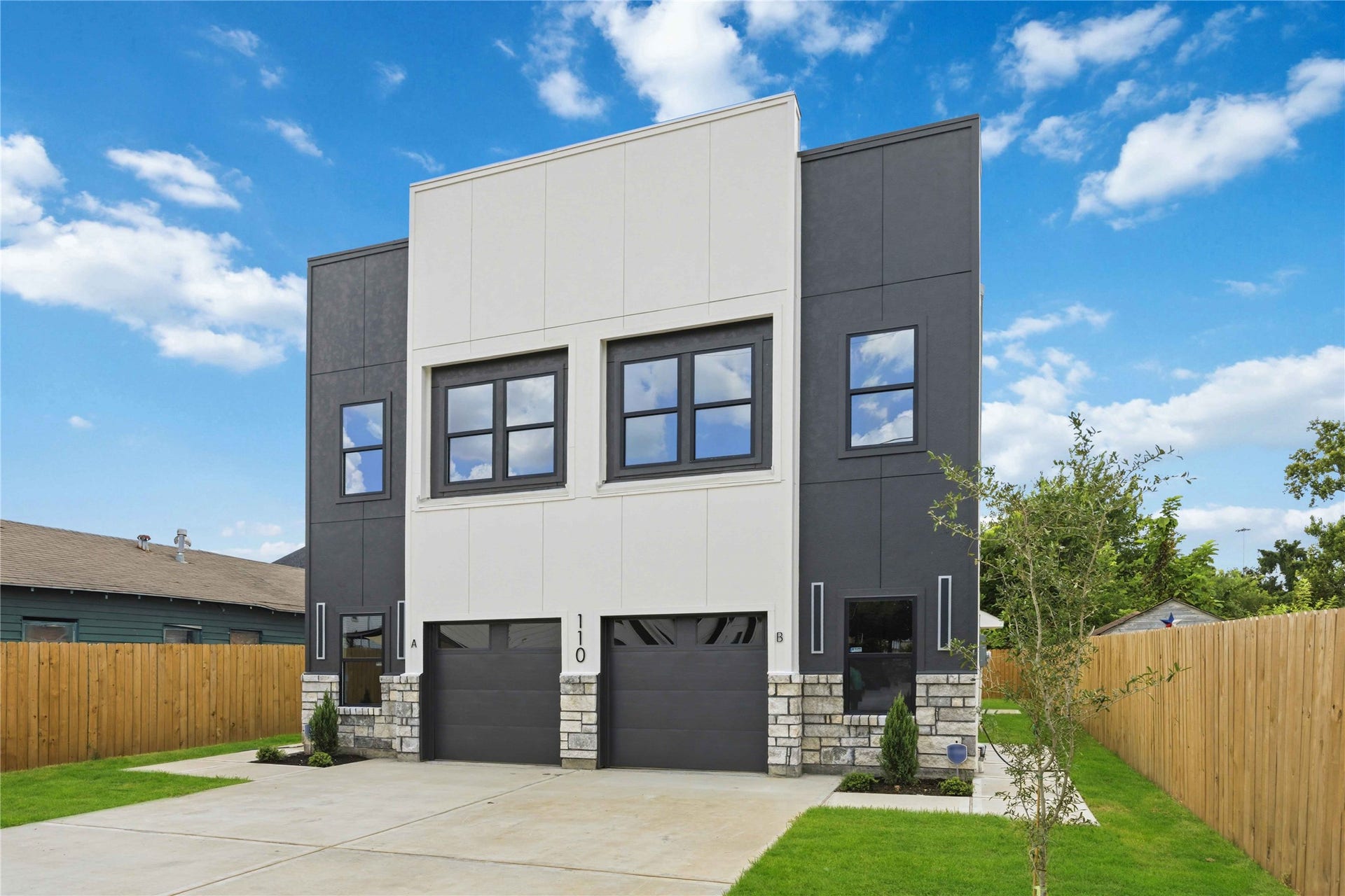 215 Pheasant Street, #A and B, Houston, TX 77018 This is same elevation/floorplan and color layout of a previous build.