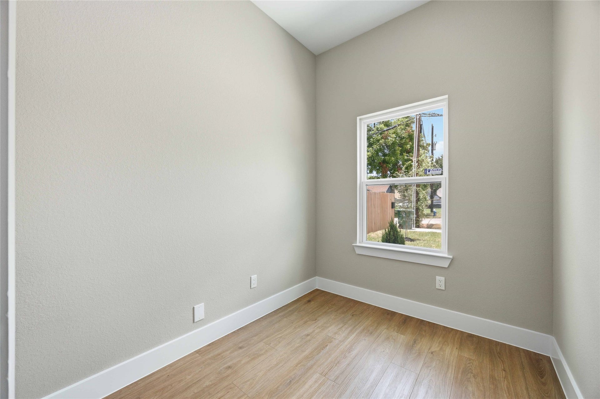 215 Pheasant Street, #A and B, Houston, TX 77018 215 Pheasant Street, #A and B, Houston, TX 77018