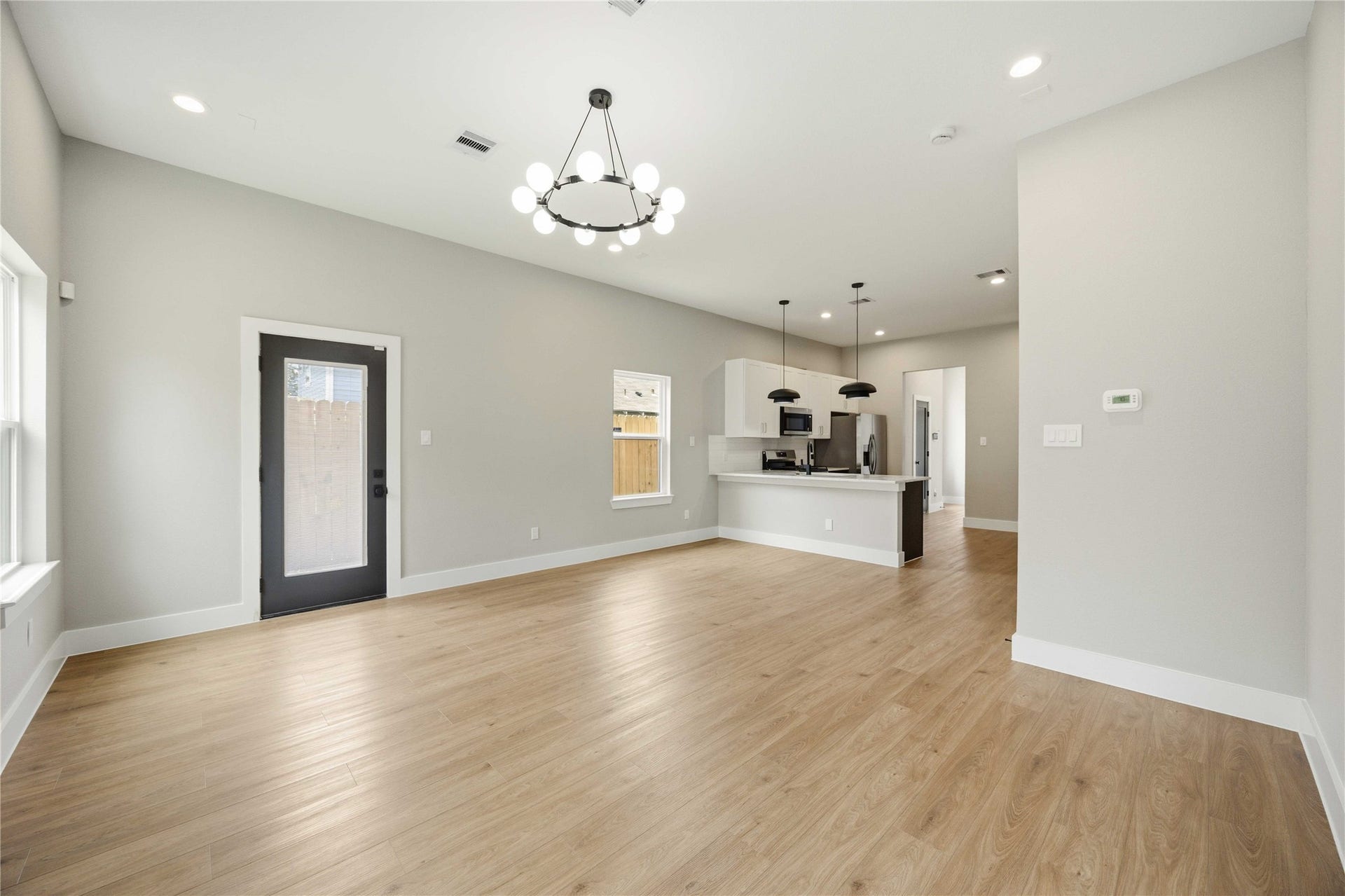 215 Pheasant Street, #A and B, Houston, TX 77018 This is same elevation/floorplan and color layout of a previous build. Fixtures will differ.