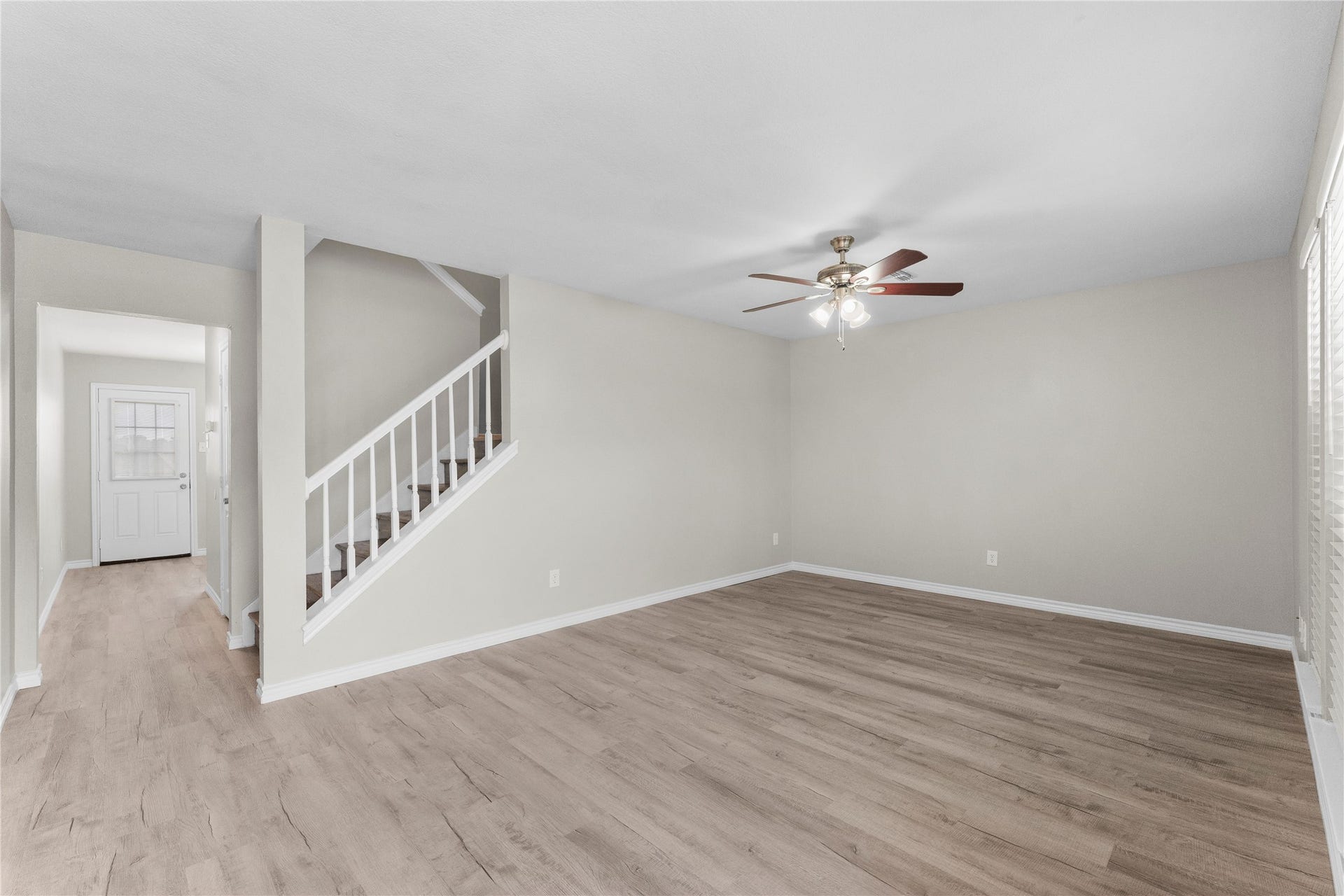 128 Green Isle Avenue, Dickinson, TX 77539 128 Green Isle Avenue, Dickinson, TX 77539