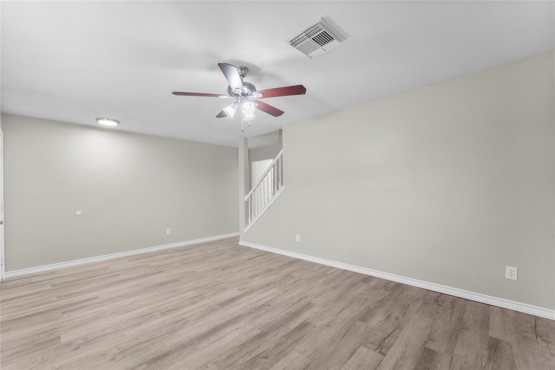 128 Green Isle Avenue, Dickinson, TX 77539 128 Green Isle Avenue, Dickinson, TX 77539