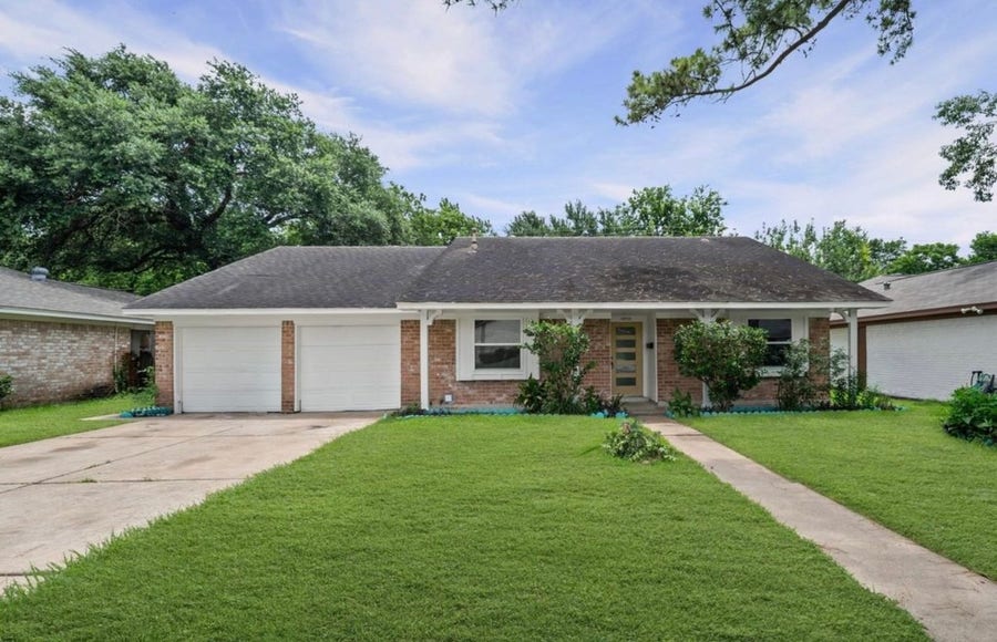 Property photo for 10935 Silkwood Drive, Houston, TX