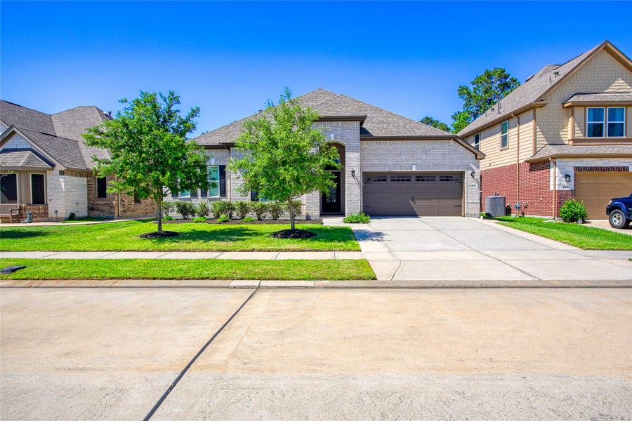 Property photo for 13235 Westmont Heights Lane, Houston, TX