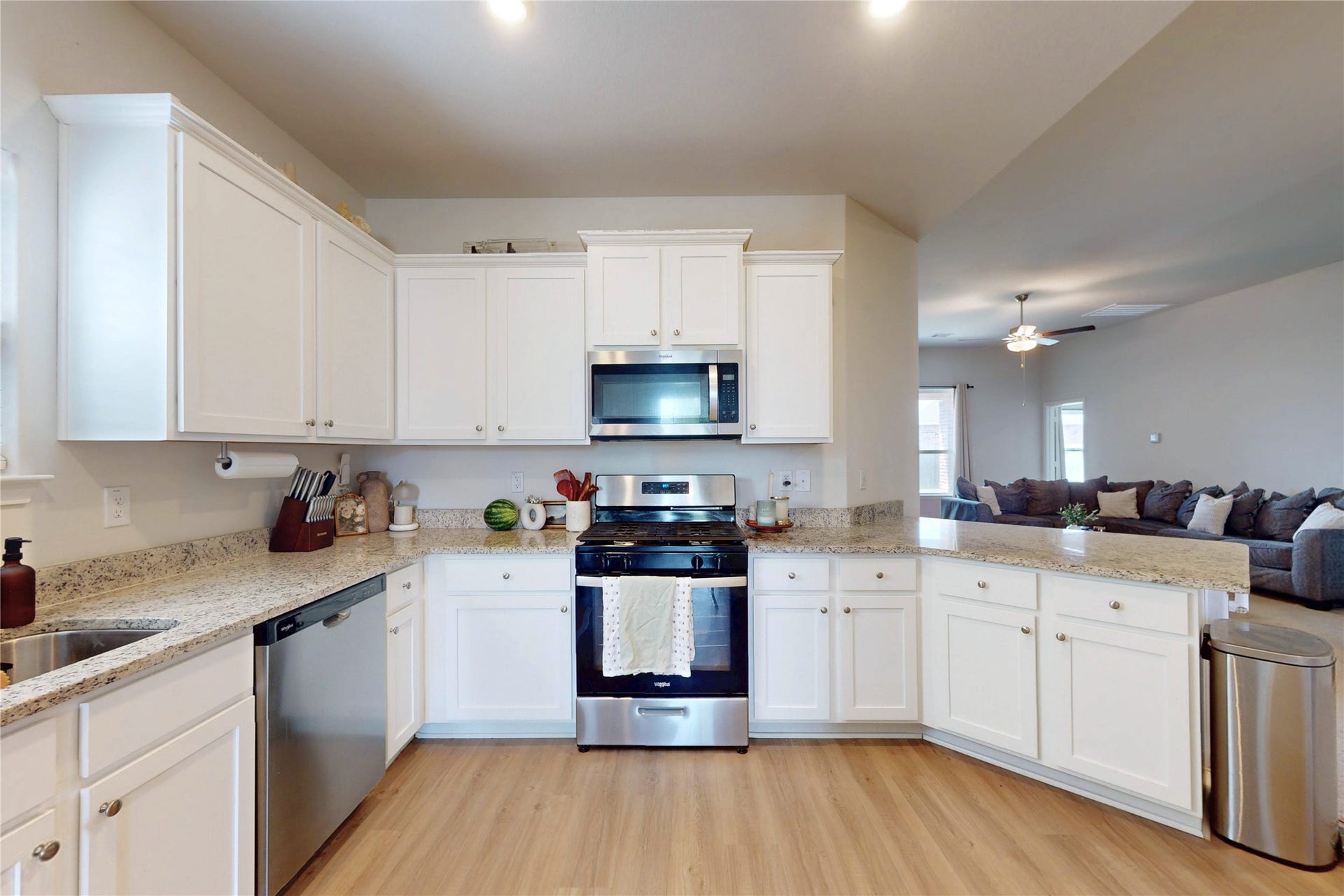 14111 Mainmast Drive, Santa Fe, TX 77510 14111 Mainmast Drive, Santa Fe, TX 77510