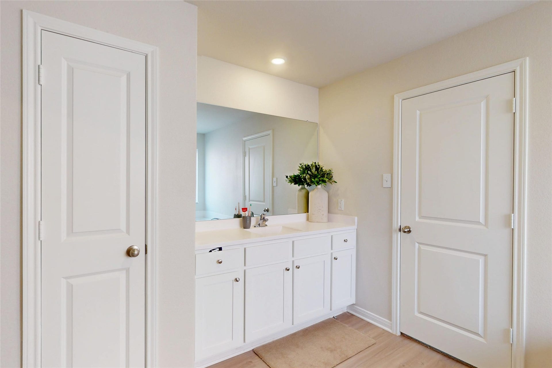 14111 Mainmast Drive, Santa Fe, TX 77510 14111 Mainmast Drive, Santa Fe, TX 77510