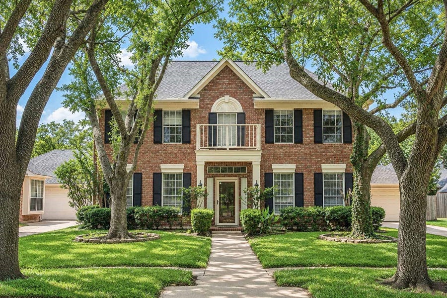 Property photo for 2010 Claire Court, Sugar Land, TX
