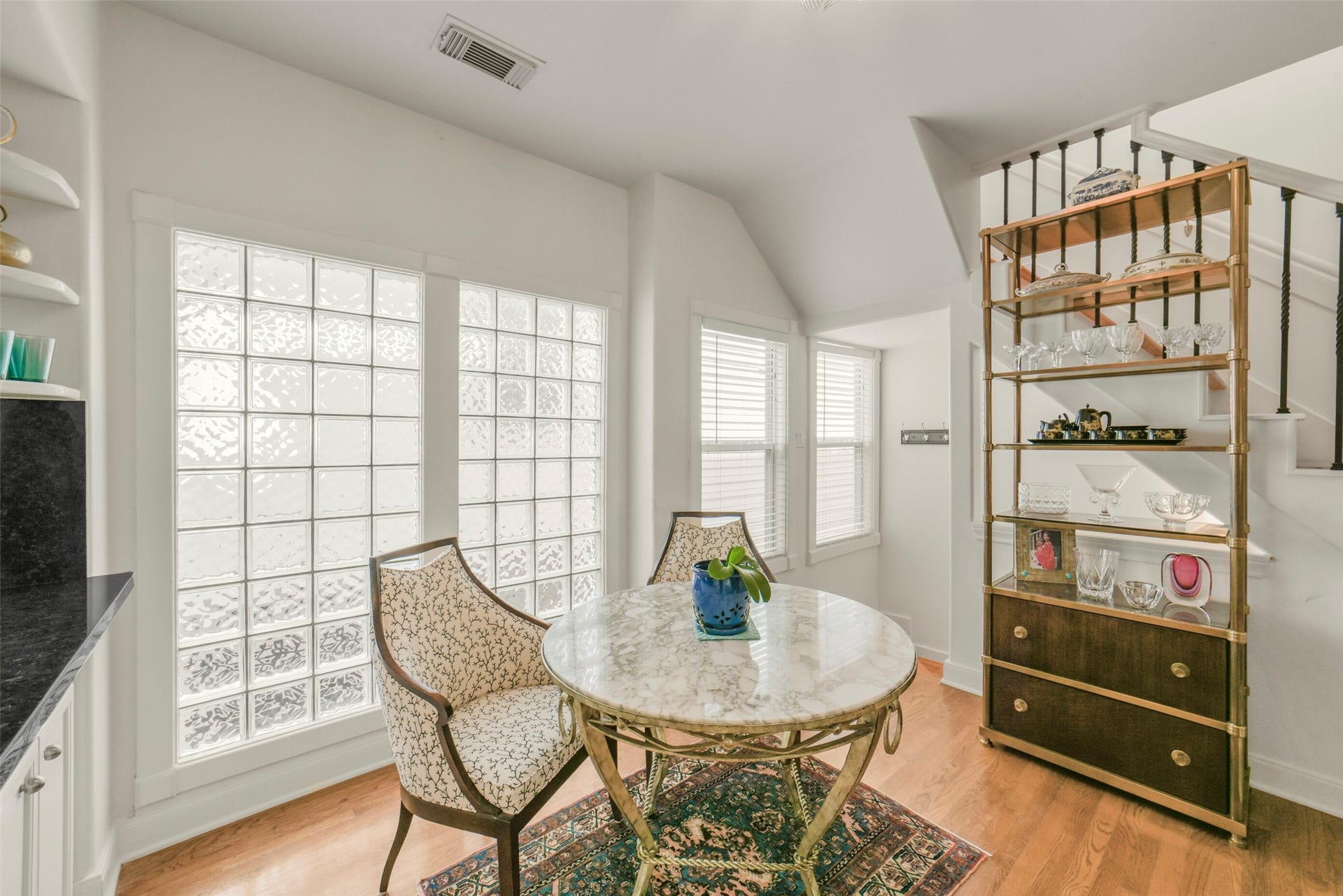 filtered light in breakfast area