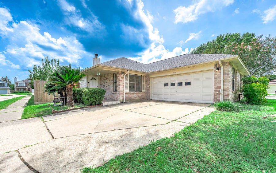 Property photo for 11014 Landsbury Court, Houston, TX