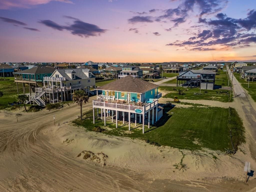 800 West Lane, Crystal Beach, TX 77650 800 West Lane, Crystal Beach, TX 77650