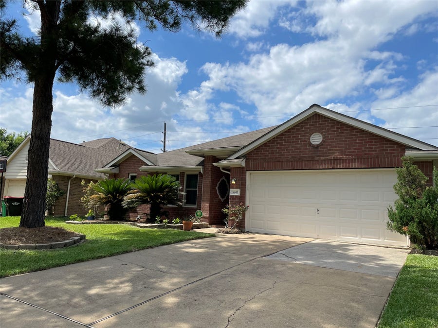 Property photo for 19631 Amistad Drive, Tomball, TX