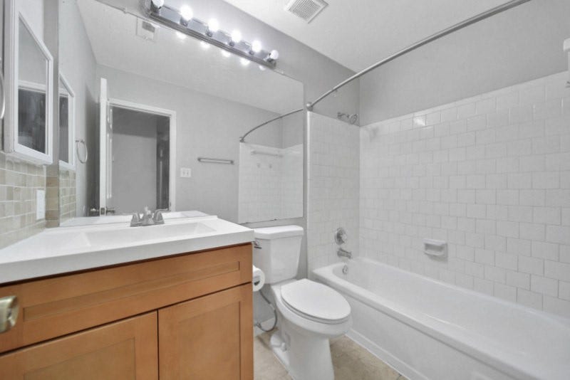 3315 Timber View Drive, Sugar Land, TX 77479 3315 Timber View Drive, Sugar Land, TX 77479