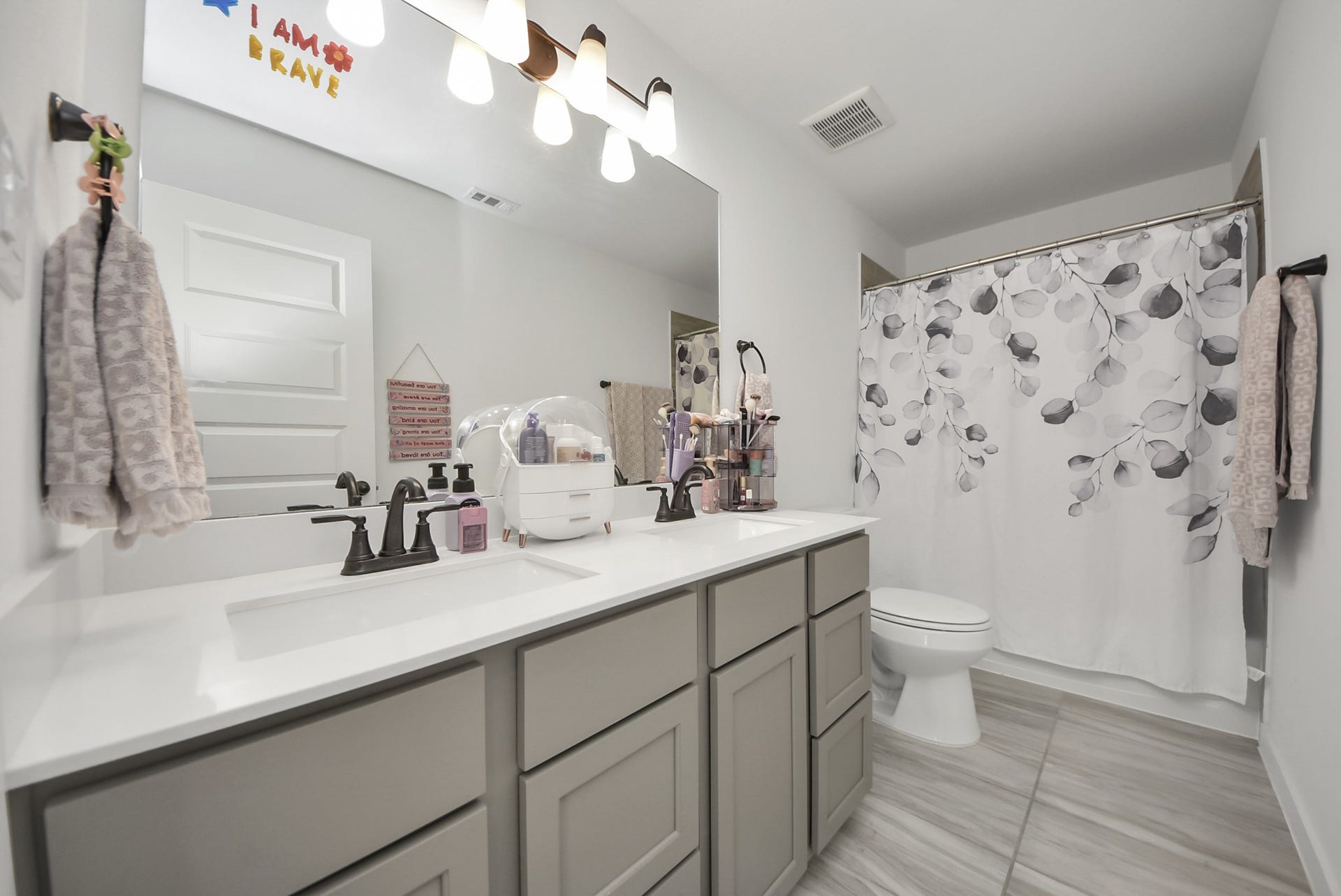21314 Barcelona Heights Trail, Tomball, TX 77377 21314 Barcelona Heights Trail, Tomball, TX 77377