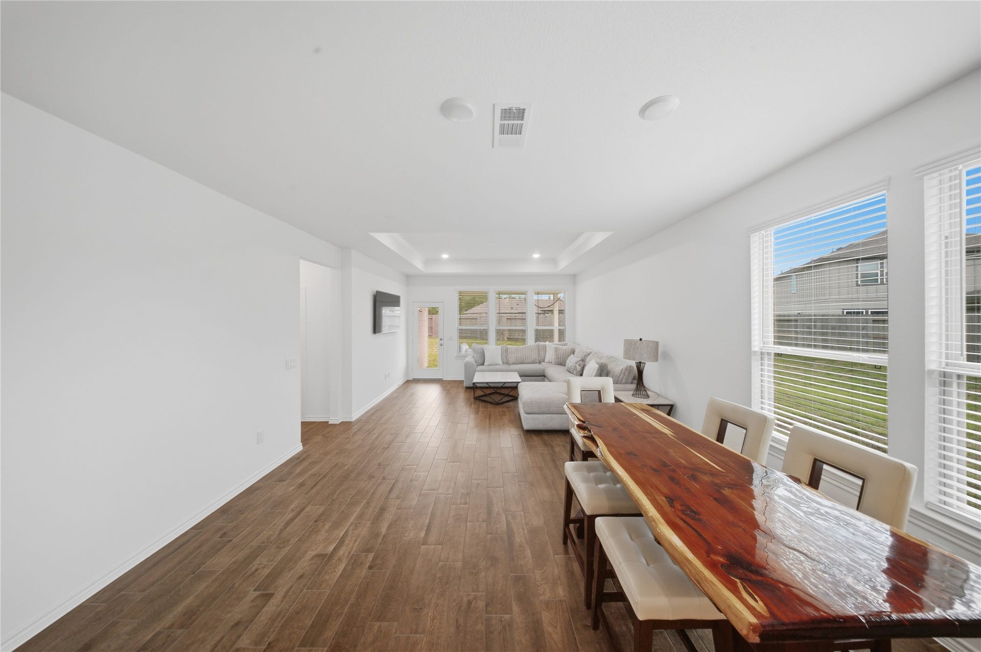 15194 Wild Gully Way, Conroe, TX 77302 Dining space perfect for family meals and entertaining