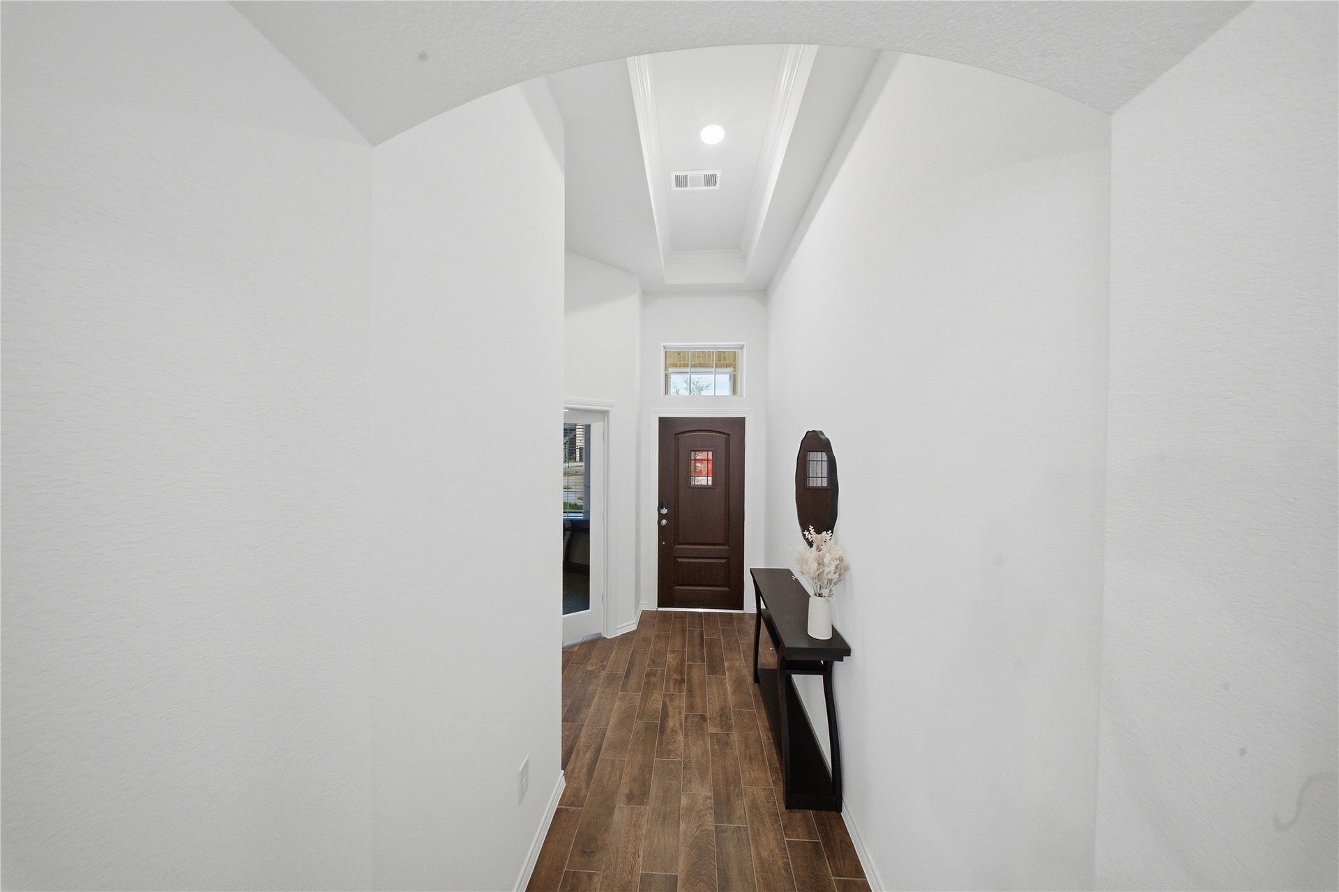 15194 Wild Gully Way, Conroe, TX 77302 Entryway leading into the open living spaces