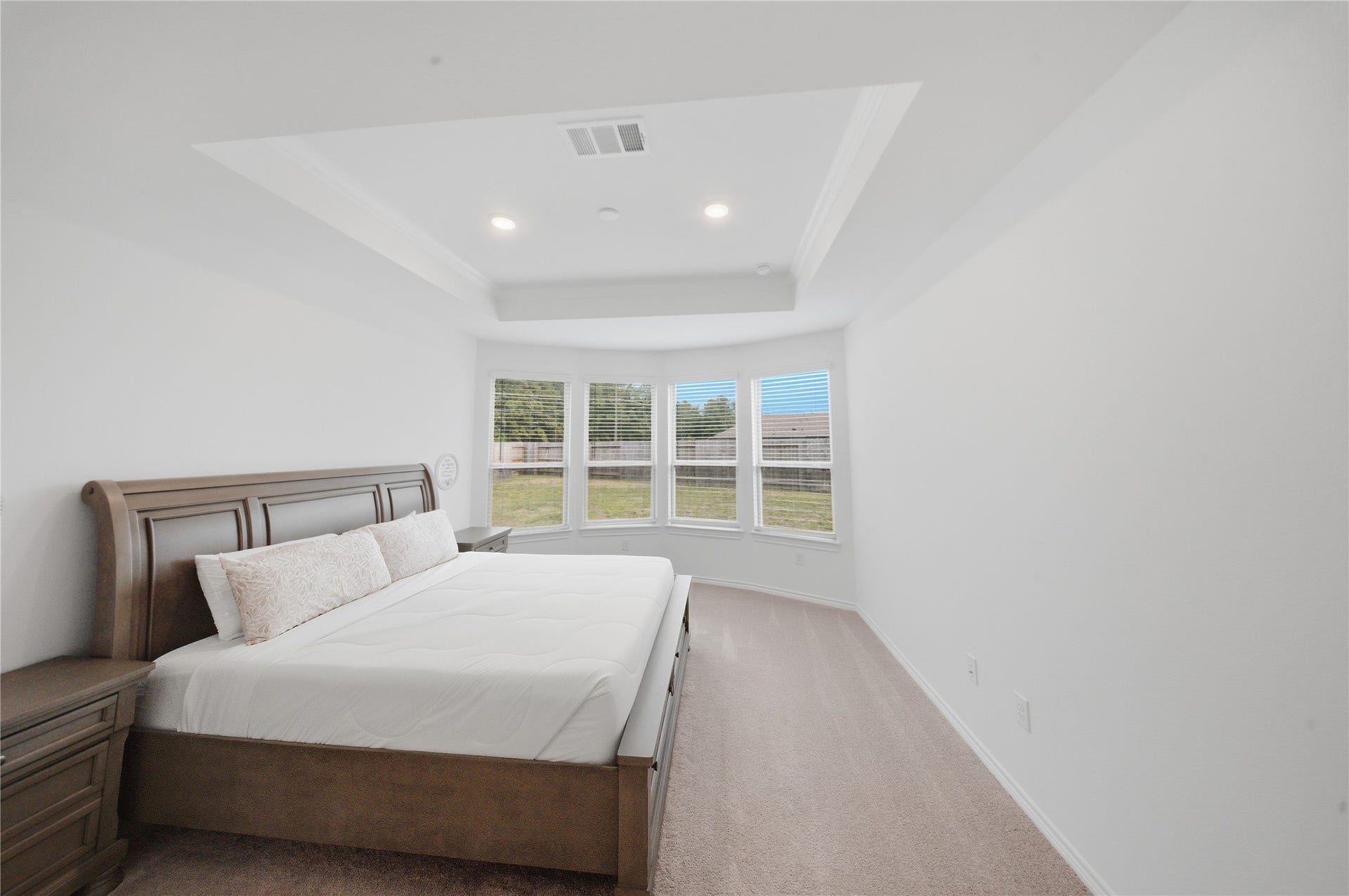 15194 Wild Gully Way, Conroe, TX 77302 Spacious primary suite with comfortable retreat