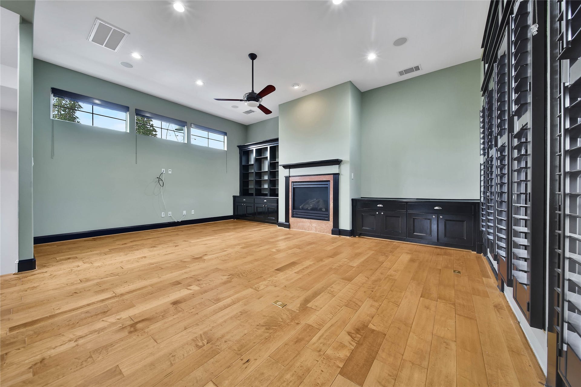 1818 Binz Street, #E, Houston, TX 77004 1818 Binz Street, #E, Houston, TX 77004