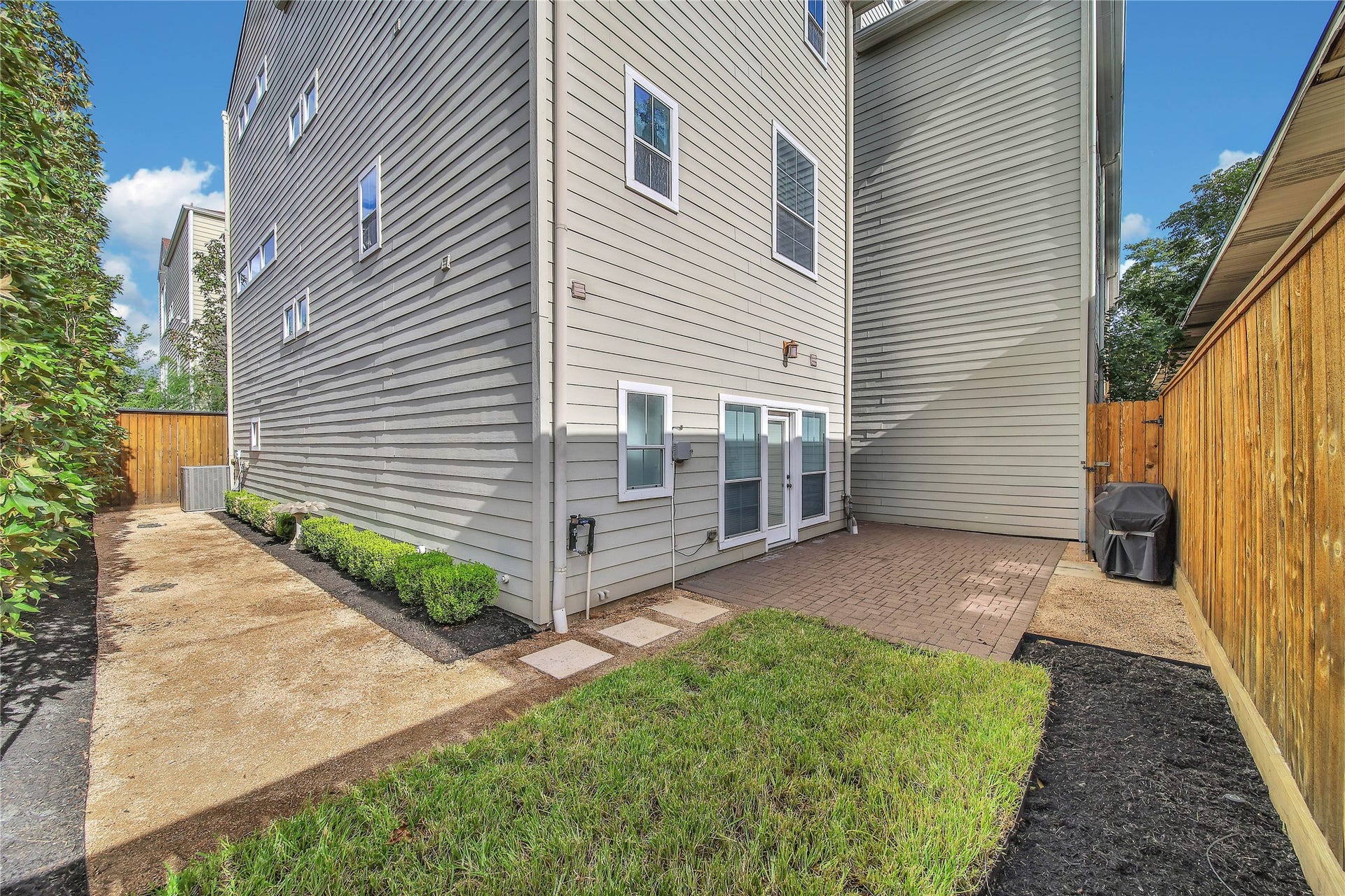 1818 Binz Street, #E, Houston, TX 77004 1818 Binz Street, #E, Houston, TX 77004