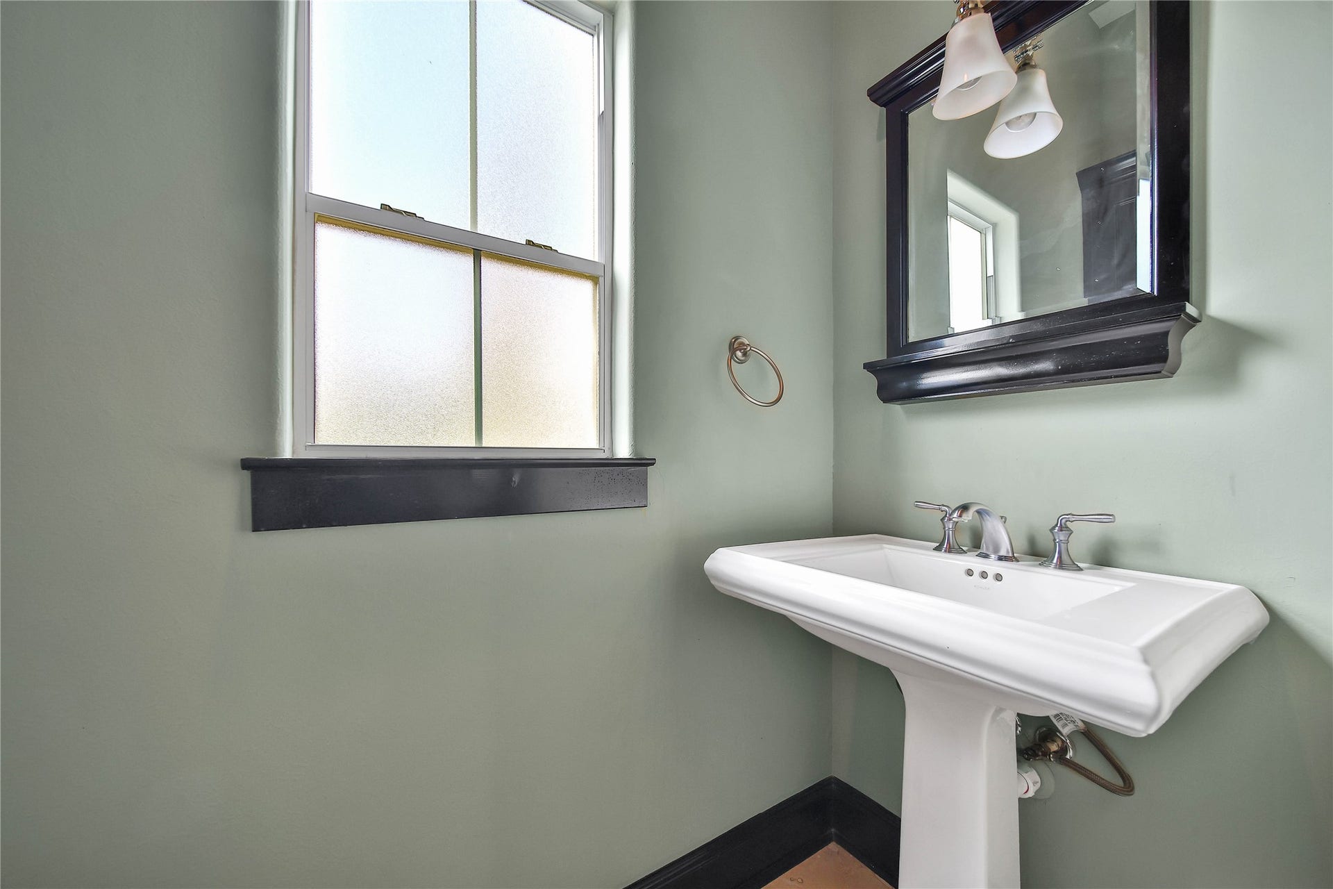 1818 Binz Street, #E, Houston, TX 77004 1818 Binz Street, #E, Houston, TX 77004